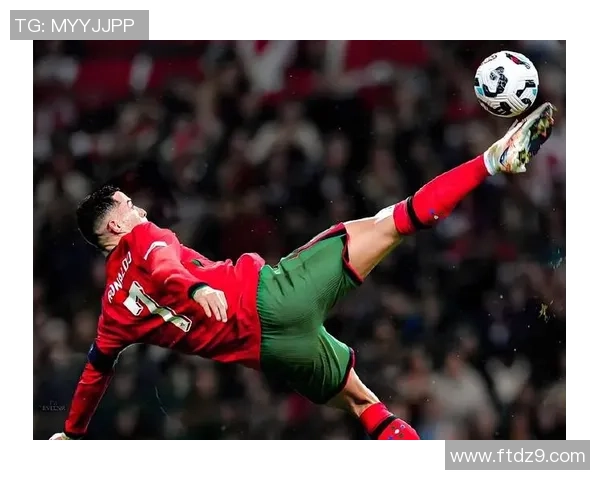 全球足球历史前五大球星盘点及他们的传奇足迹解析