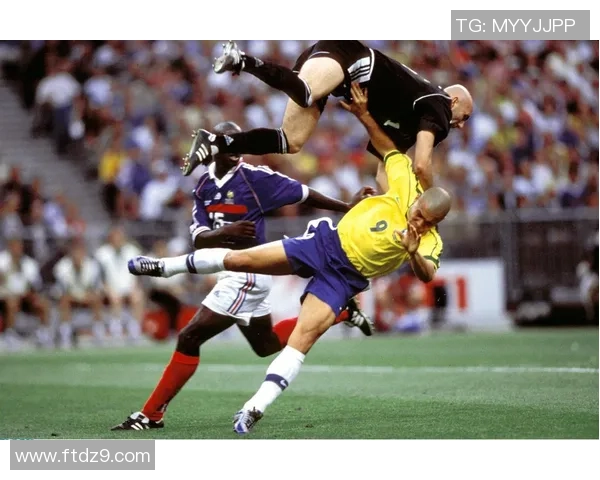 十几年基础锻炼助力突破 他是如何成为足坛巨星的故事